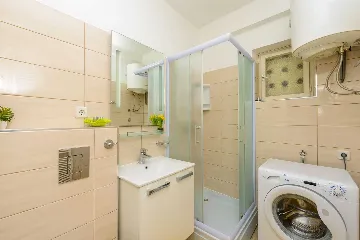 Spacious Villa Retreat With Heated Pool, Dubrovnik