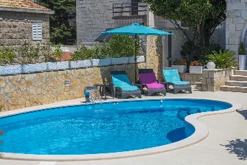 Spacious Villa Retreat With Heated Pool, Dubrovnik