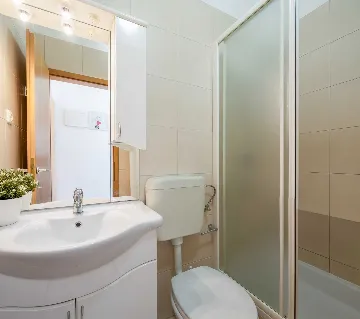 Contemporary Poolside Apartment in Vodice