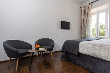 Spacious Family Villa with Pool in Mlini