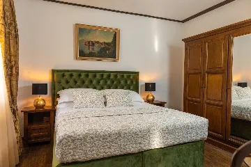 Spacious Family Villa with Pool in Mlini