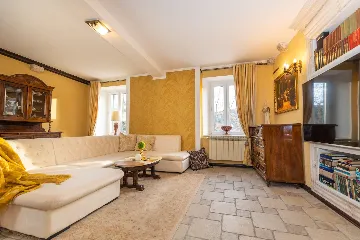 Spacious Family Villa with Pool in Mlini