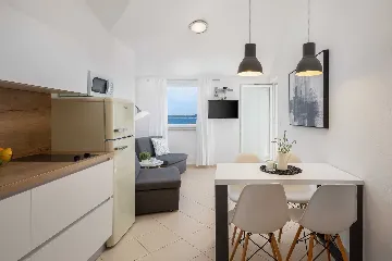 Modern Apartment with Pool, Second Floor, Vodice