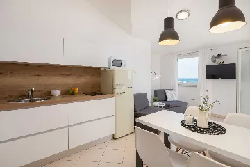 Modern Apartment with Pool, Second Floor, Vodice