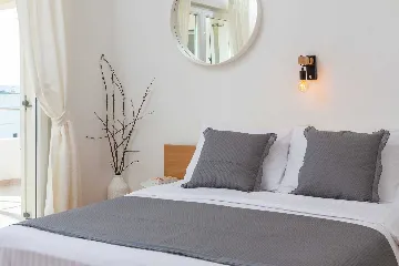 Modern Apartment with Pool, Second Floor, Vodice