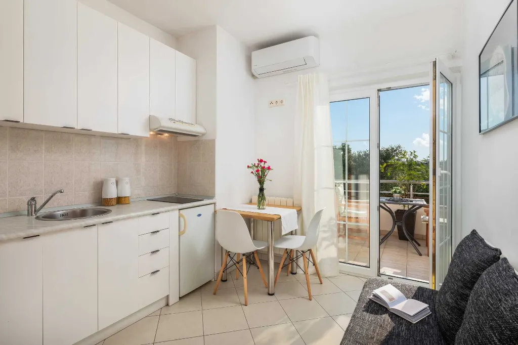 Serene Poolside Apartment for Two in Vodice