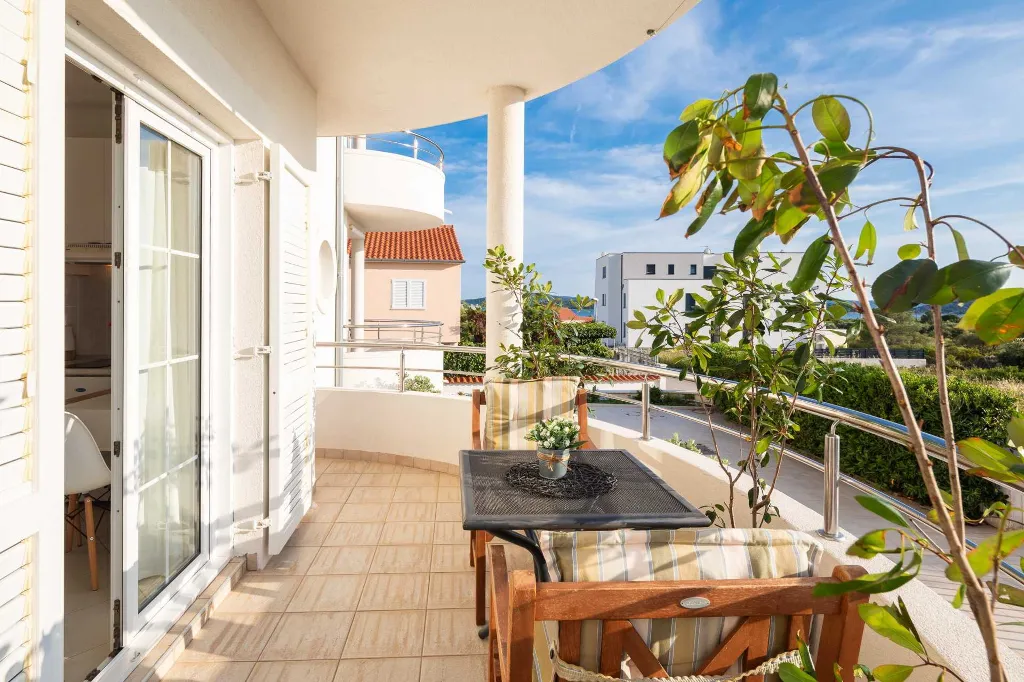 Serene Poolside Apartment for Two in Vodice