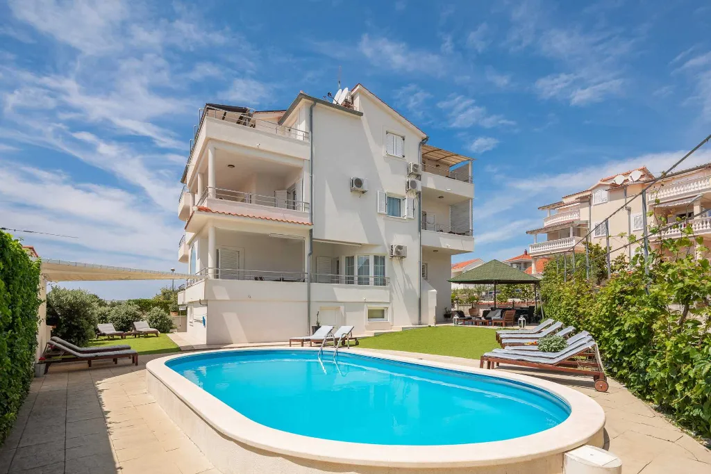 Serene Poolside Apartment for Two in Vodice