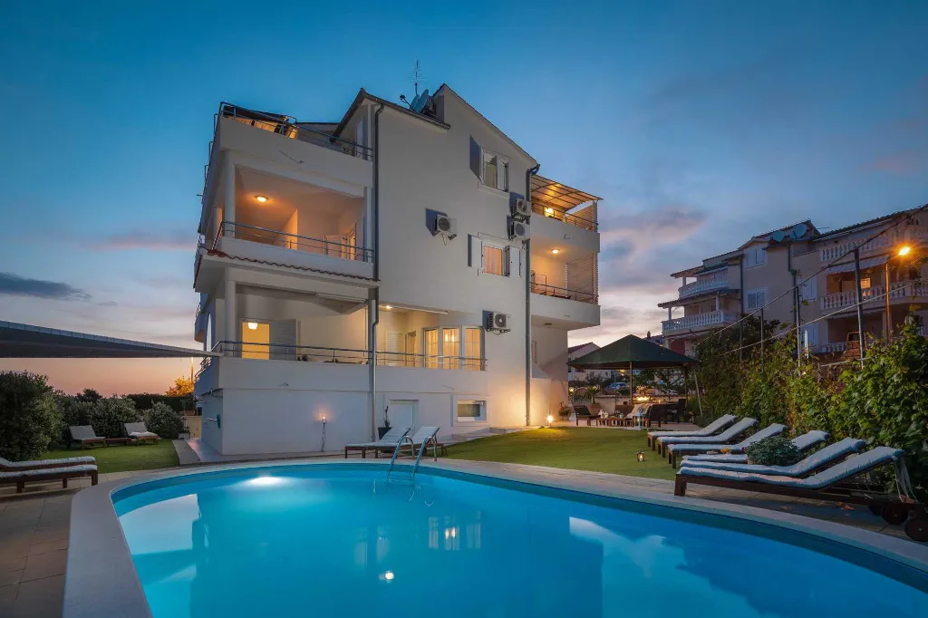 Modern Poolside Apartment for Two in Vodice