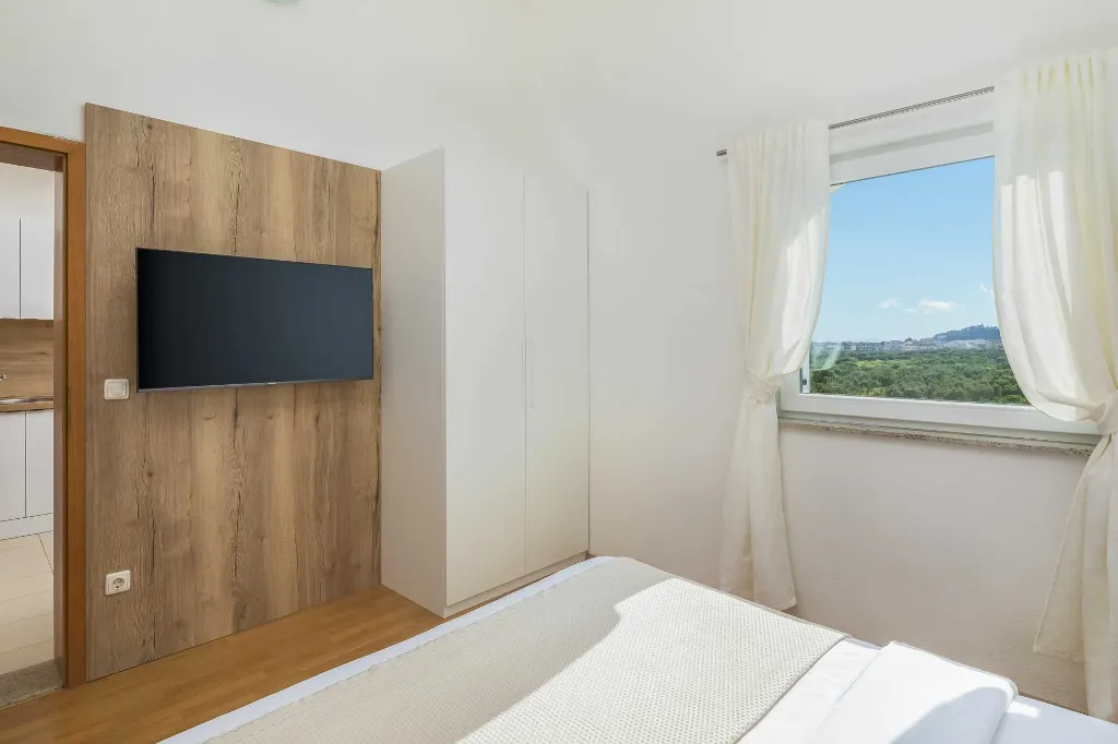 Modern Poolside Apartment for Two in Vodice