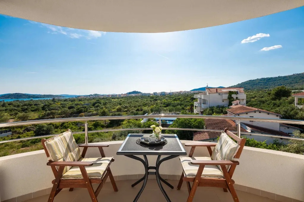 Modern Poolside Apartment for Two in Vodice