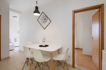 Modern Seaside Apartment with Pool in Vodice