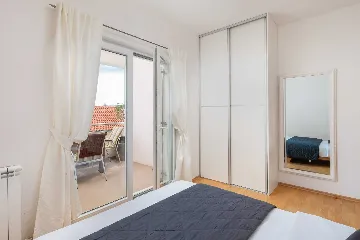 Modern Seaside Apartment with Pool in Vodice