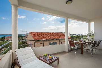 Modern Seaside Apartment with Pool in Vodice