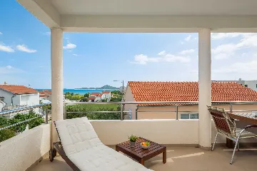 Modern Seaside Apartment with Pool in Vodice