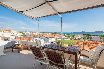 Modern Apartment with Pool, Vodice