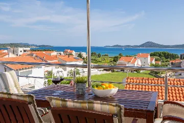 Modern Apartment with Pool, Vodice