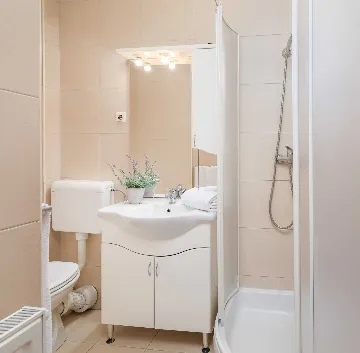 Modern Apartment with Pool, Vodice