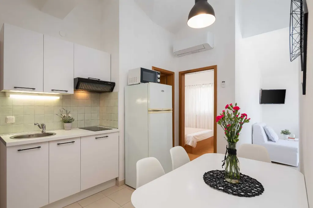 Modern Apartment with Pool, Vodice