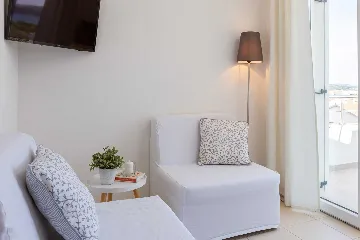 Modern Apartment with Pool, Vodice