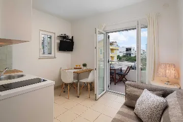 Cozy Poolside Apartment for Two in Vodice