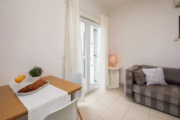 Cozy Poolside Apartment for Two in Vodice