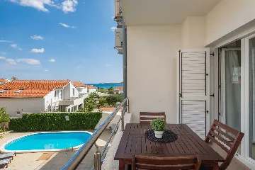 Cozy Poolside Apartment for Two in Vodice