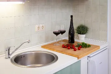 Poolside Apartment Retreat Vodice