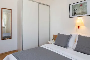 Poolside Apartment Retreat Vodice