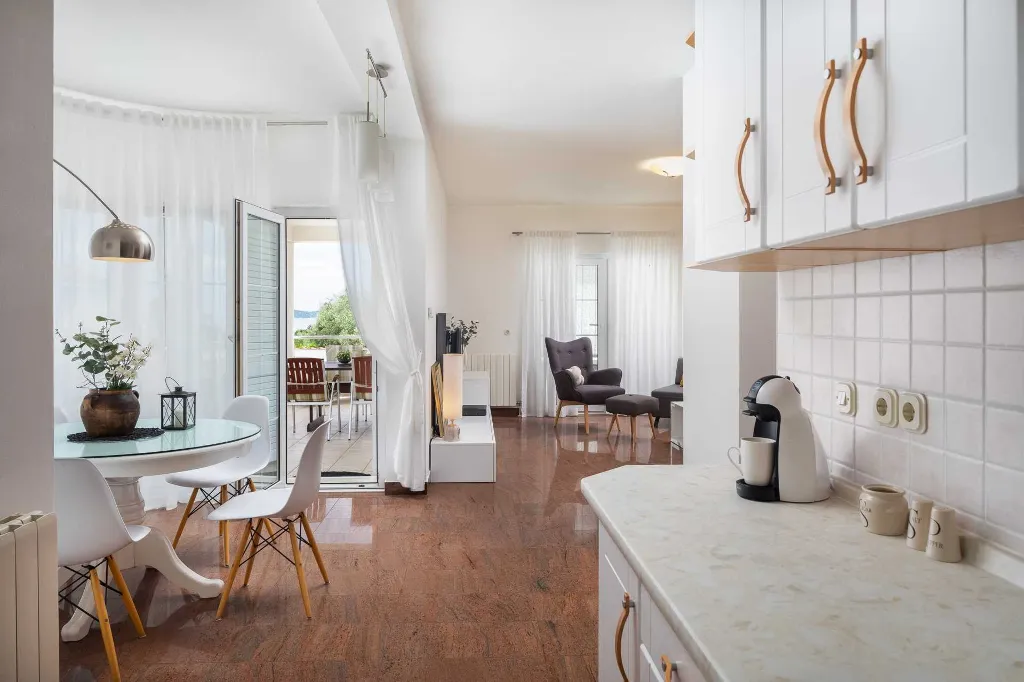 Ground Floor Apartment with Pool in Vodice