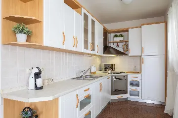 Ground Floor Apartment with Pool in Vodice