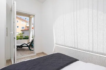 Ground Floor Apartment with Pool in Vodice