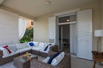 Family Villa with Pool in Kaštel Štafilić