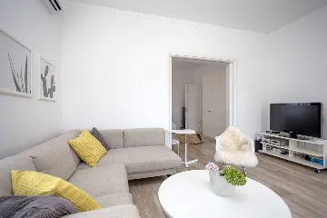 Family Villa with Pool in Kaštel Štafilić