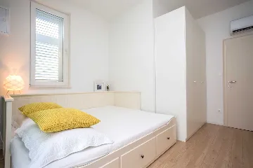 Family Villa with Pool in Kaštel Štafilić