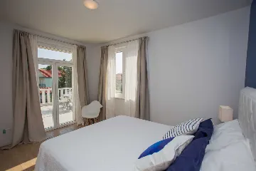 Family Villa with Pool in Kaštel Štafilić