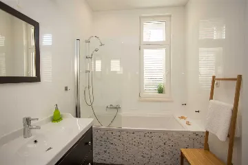 Family Villa with Pool in Kaštel Štafilić