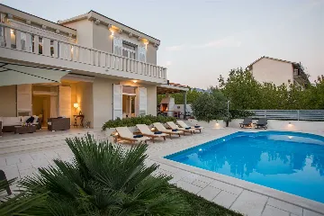 Family Villa with Pool in Kaštel Štafilić