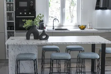 Family Villa with Pool and Sea View, Mlini