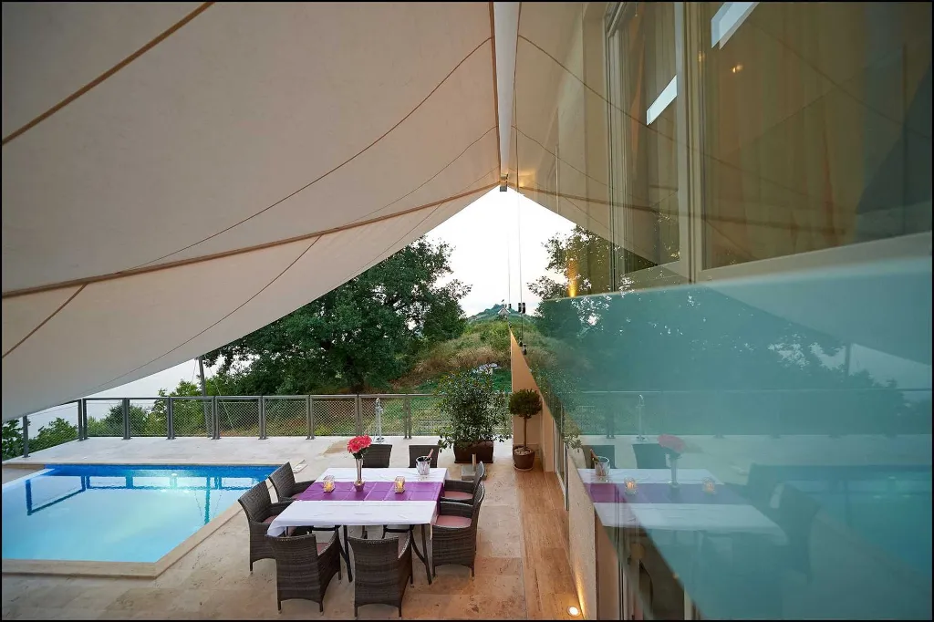 Contemporary Villa with Pool and Sauna in Jesenice