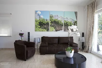 Contemporary Villa with Pool and Sauna in Jesenice