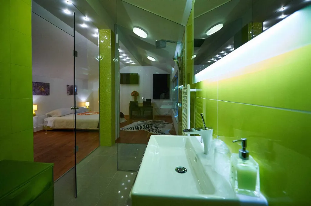 Contemporary Villa with Pool and Sauna in Jesenice