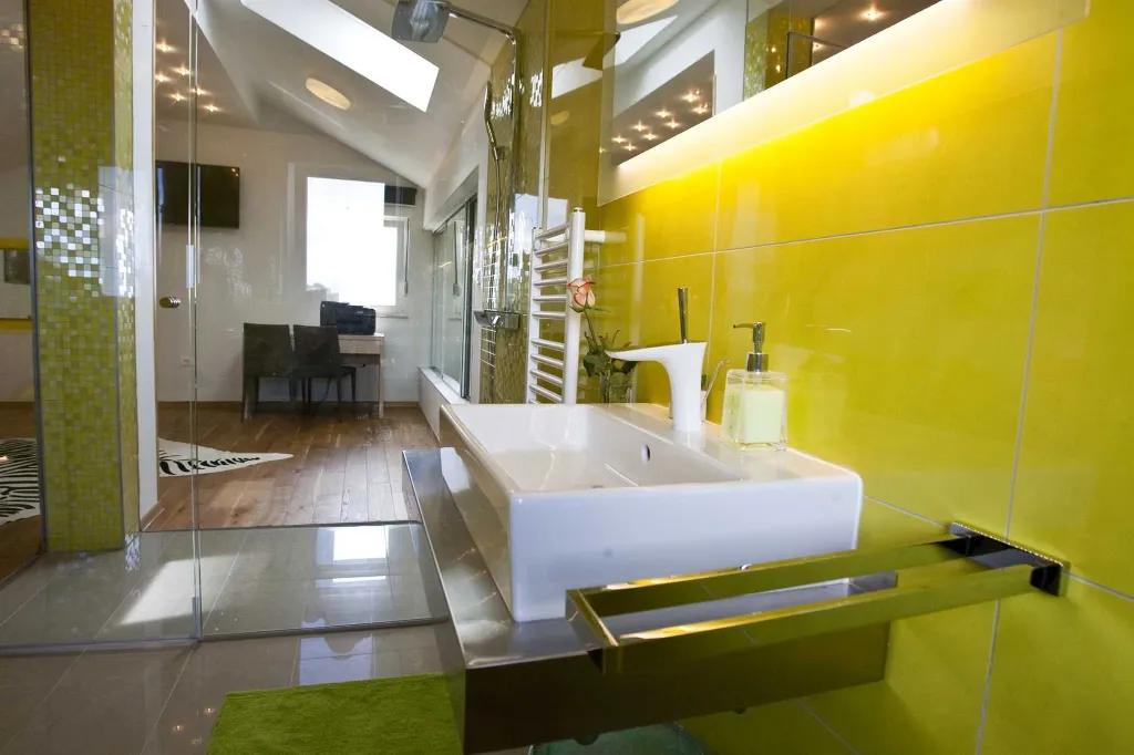 Contemporary Villa with Pool and Sauna in Jesenice
