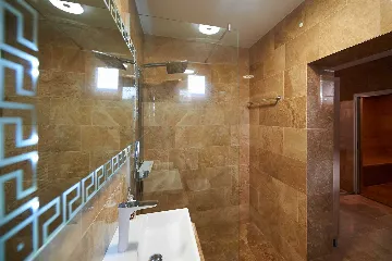 Contemporary Villa with Pool and Sauna in Jesenice