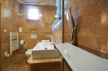 Contemporary Villa with Pool and Sauna in Jesenice