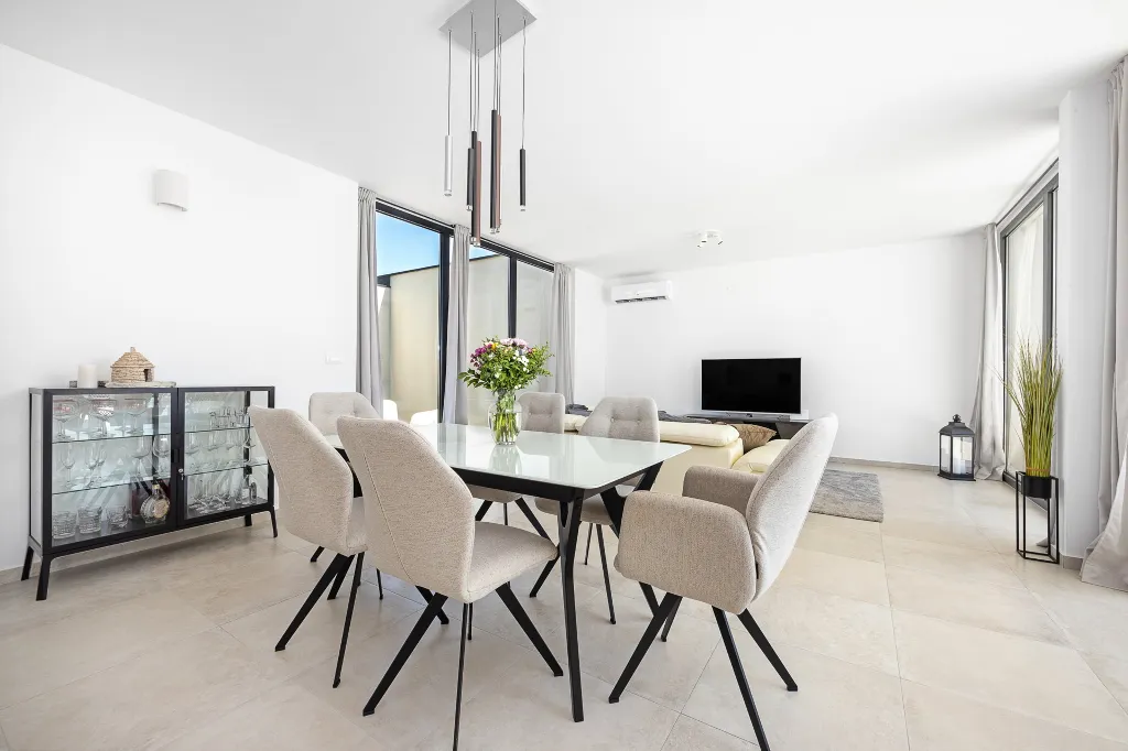 Contemporary Villa with Pool in Vodnjan