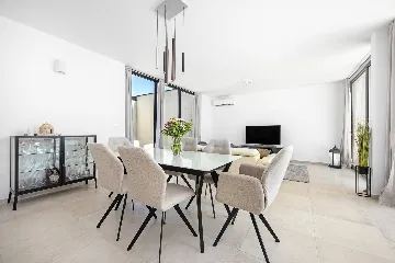 Contemporary Villa with Pool in Vodnjan