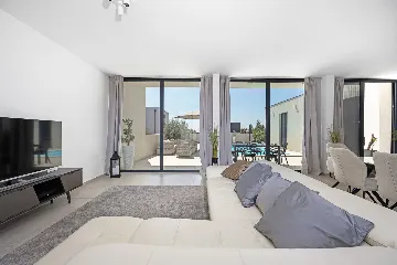 Contemporary Villa with Pool in Vodnjan