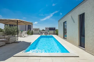 Contemporary Villa with Pool in Vodnjan