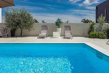 Contemporary Villa with Pool in Vodnjan